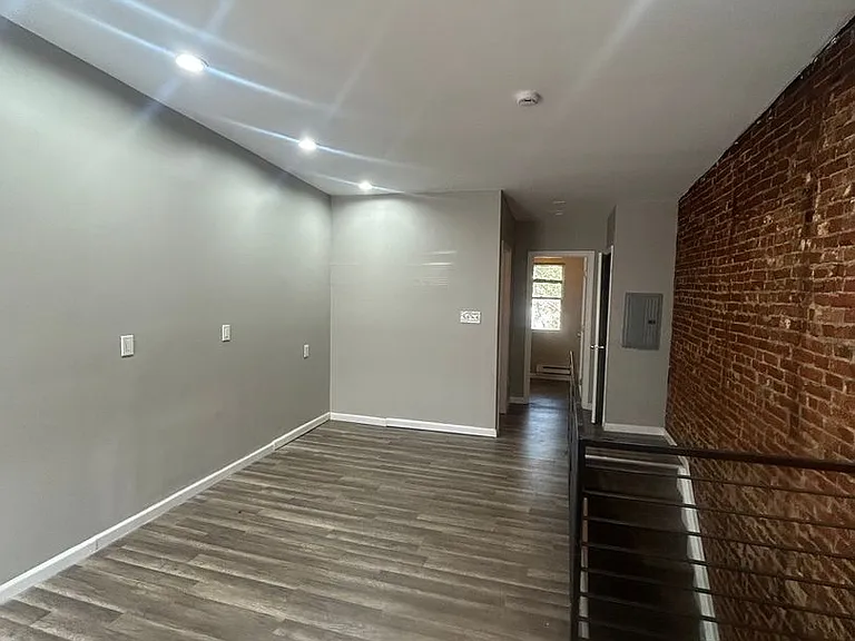 3238 Jasper St — Photo 10