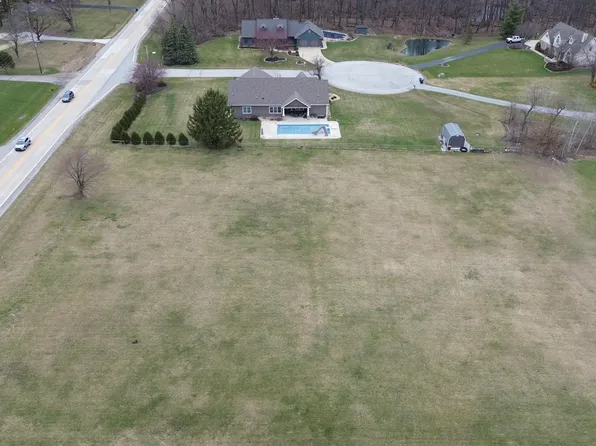 12815 Grant St, Crown Pt, IN 46307