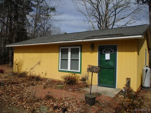 8441 Exchange Ln, Gloucester, VA 23061