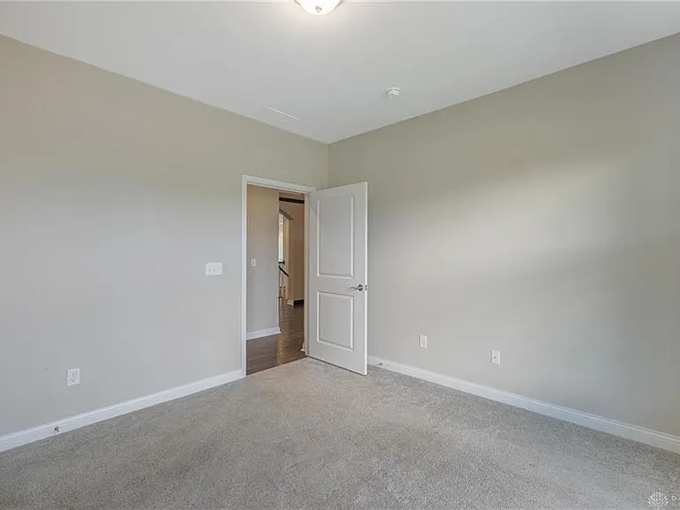9501 Flatrock Dr — Photo 7