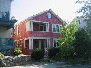 26 Lewis St, Providence, RI 02906