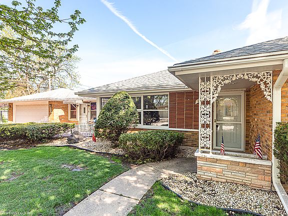 3rd image of 9146 S 54th Ct