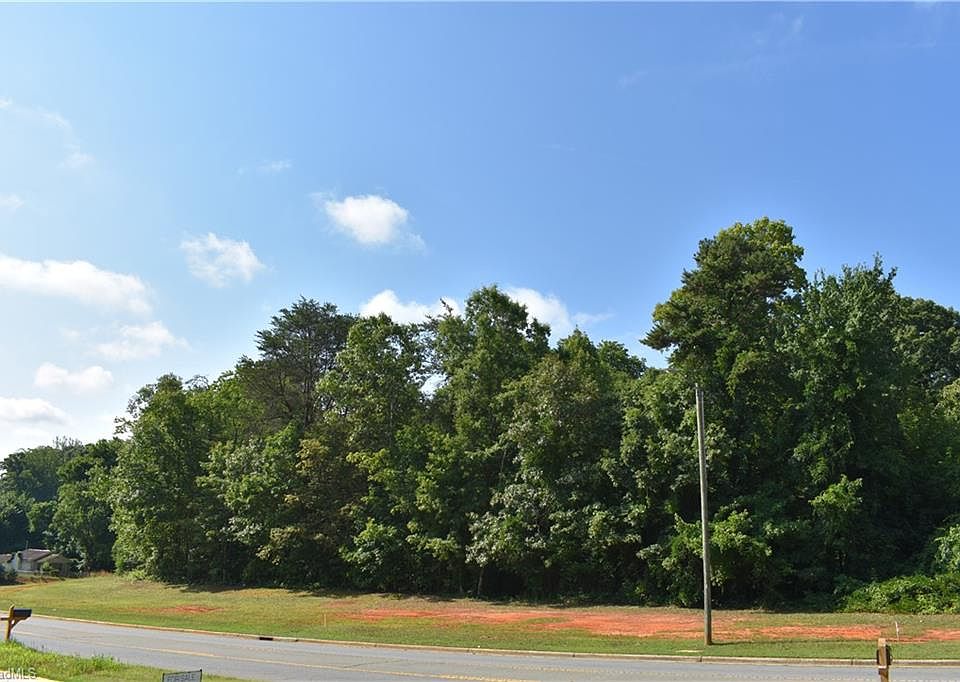 2nd image of 1386 Motor Road