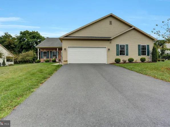 3285 Portrait Way, Chambersburg, PA 17202