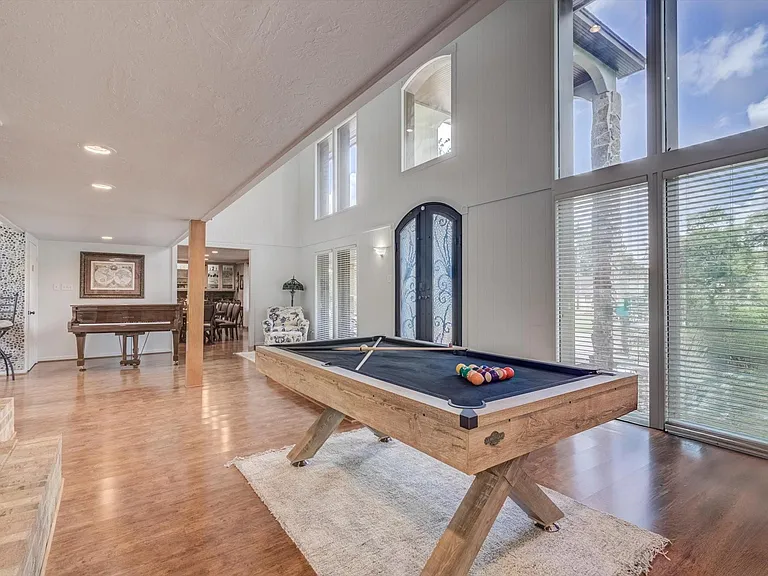 22 Winged Foot Dr — Photo 10