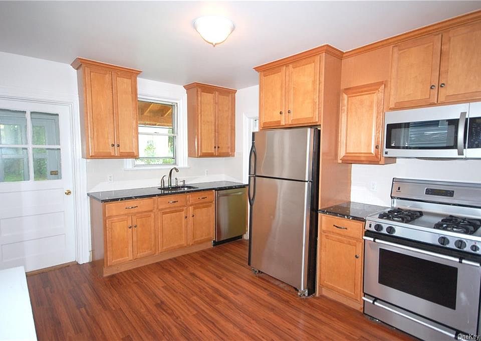 1st image of 109 Holland St Unit 1
