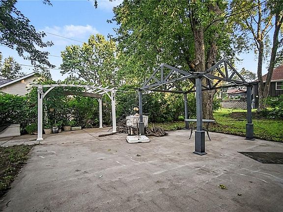 5th image of 420 Glendale Rd