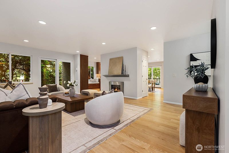 5th image of 9901 NE 4th Street #1