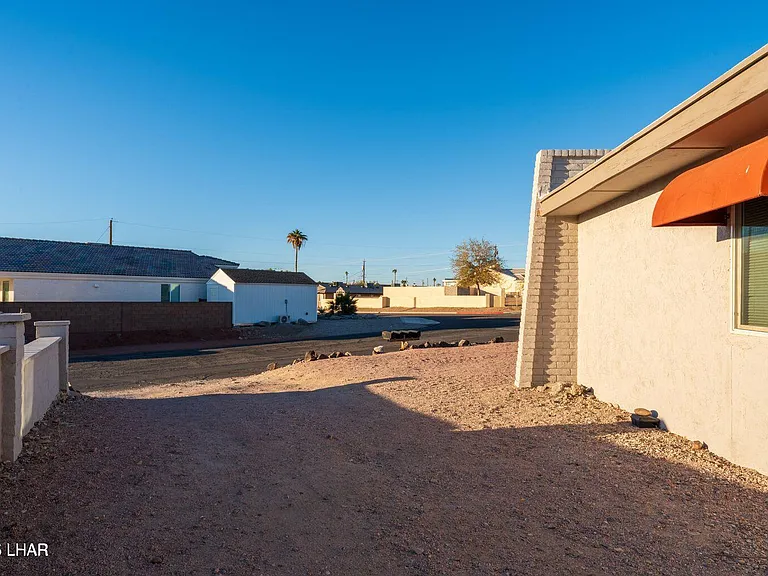 90 Mariposa Dr #104 — Photo 12