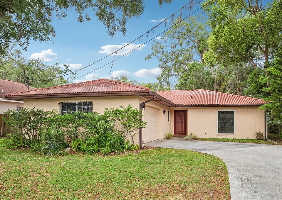 1st image of 11732 MOFFAT AVENUE