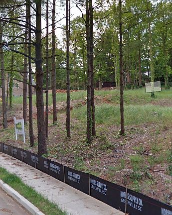 5th image of 11 Hindman Dr