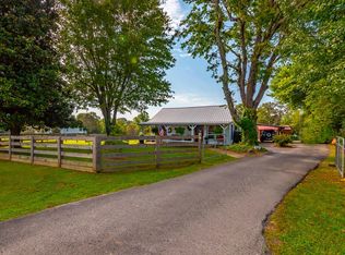 2200 Abiff Rd, Burns, TN 37029