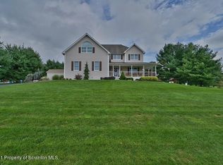 57 Clinton Dr, Factoryville, PA 18419