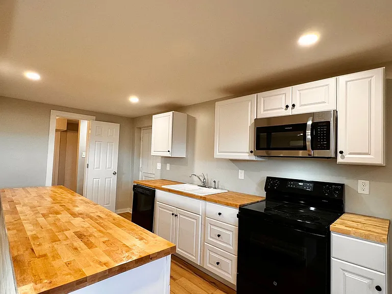 3901 Thomas Dairy Ln — Photo 9