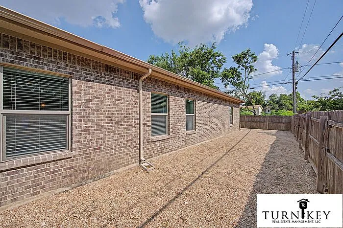 8039 Arbor Ave — Photo 22