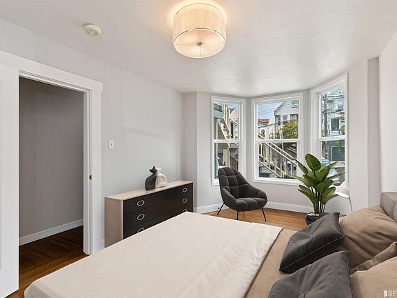 5th image of 524-526 Vermont St #524
