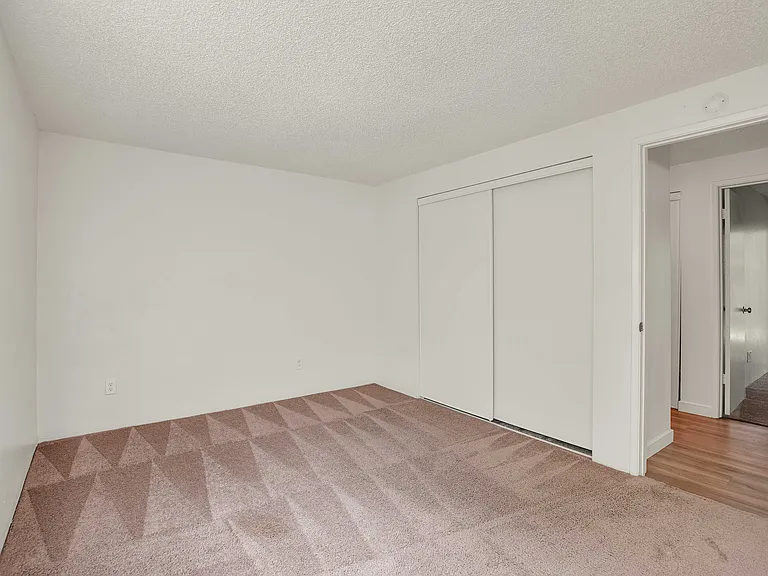Riverview Apartments — Photo 55