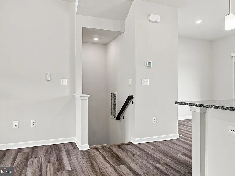 417 Seeback Dr — Photo 20