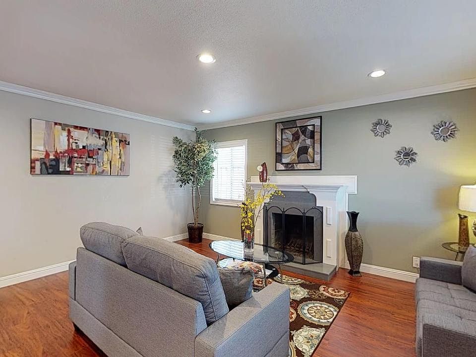 1st image of 288 N Cragmont Ave