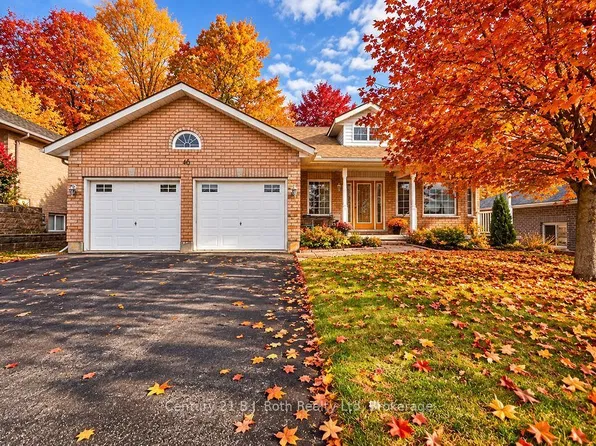 40 Marchand Dr, Penetanguishene, ON L9M 2H9