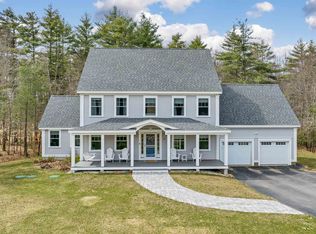 26 Chestnut Way, Lee, NH 03861