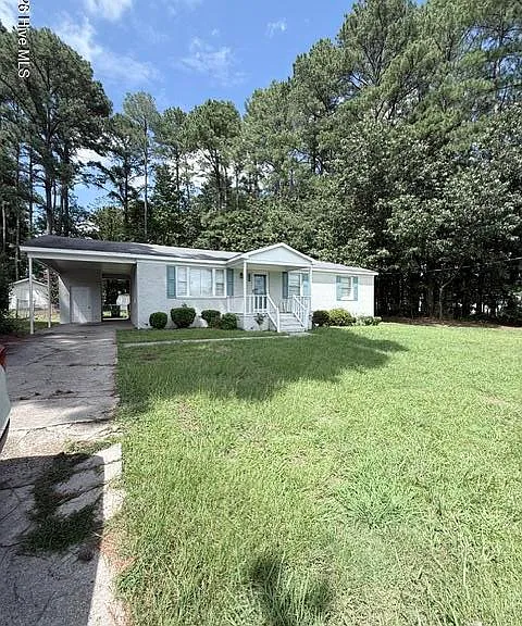 509 Harrison Dr N — Photo 1