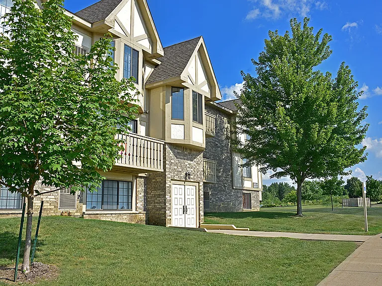 Thornridge Apartments — Photo 19