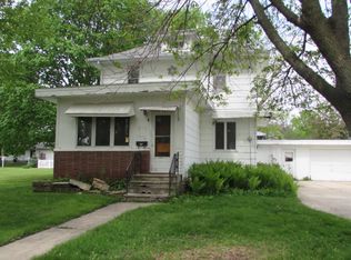 1020 Front St, Garner, IA 50438