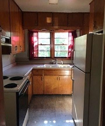 5th image of 731 14th St NE