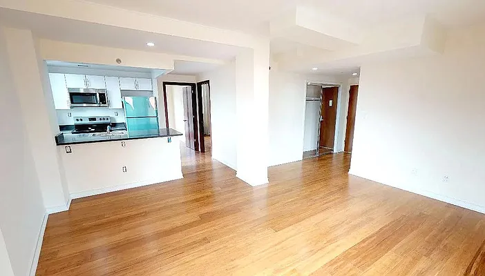 Rented by Ridgewood Capital NYC LLC | media 13
