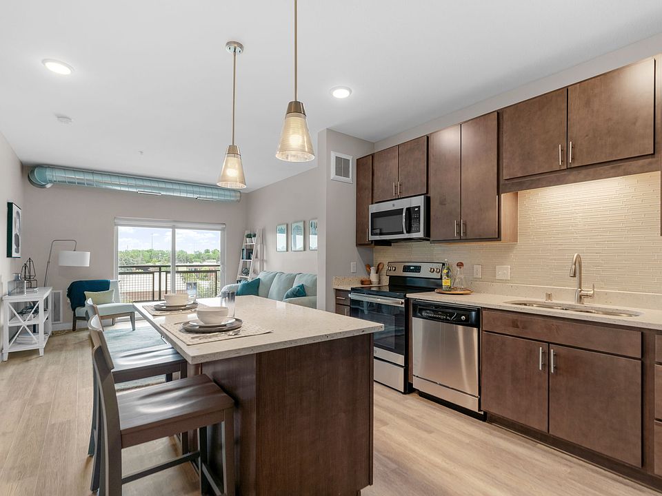 Overlook - 1 Bed / 1 Bath - 726 Sq.Ft.