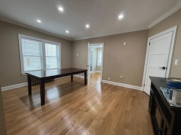 3rd image of 21434 113th Ave Floor 1