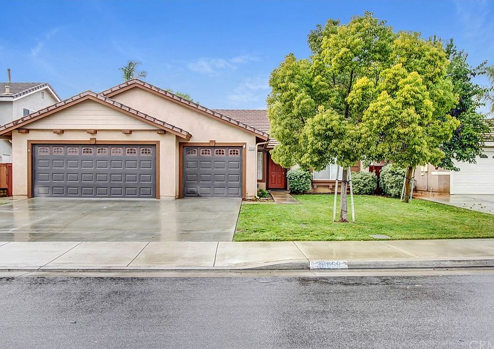2nd image of 36059 Dresden Ct