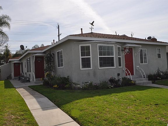 2nd image of 1620 N Hollywood Way