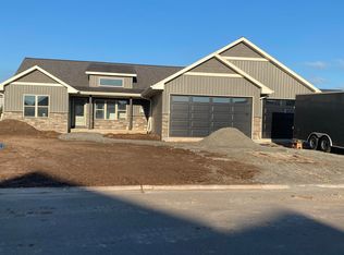 1403 Divinity Dr, De Pere, WI 54115