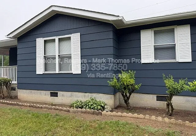 235 Nora Poole Rd — Photo 1