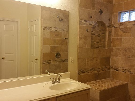 3rd image of 24930 Crescent Trce #House