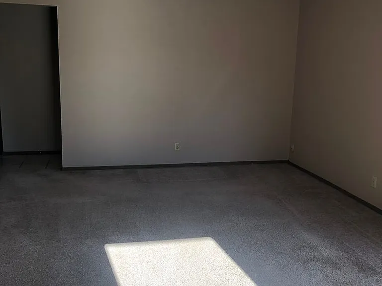 8406 S Camay Ave — Photo 2
