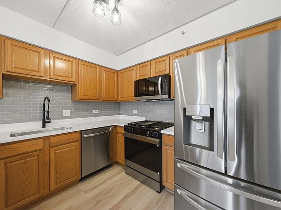 5th image of 7414 W Irving Park Rd Unit 305