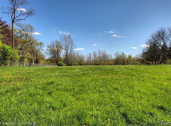 5th image of 7627 S Huron River Dr