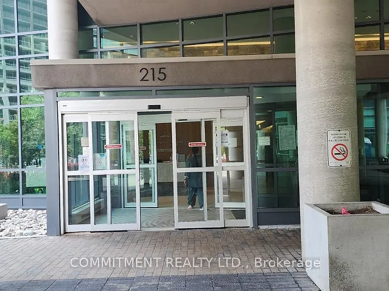 215 Fort York Blvd #215 — Photo 1