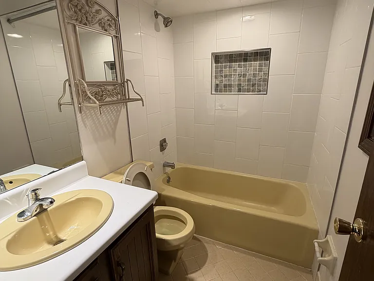 39B Belmont Cir #B — Photo 10