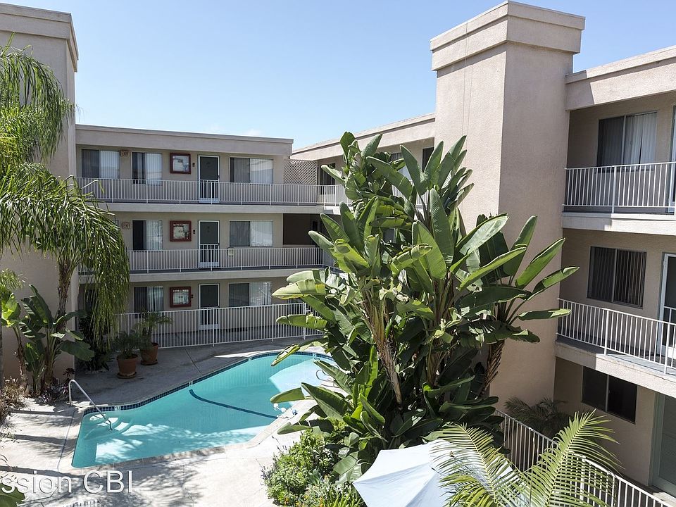 1st image of 1621 La Playa Ave APT 02