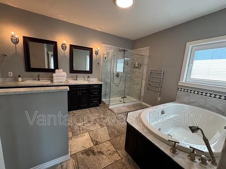 1556 Pritchard Dr — Photo 17