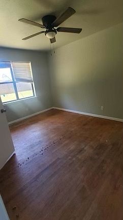 3rd image of 2824 Lakeside Dr #1
