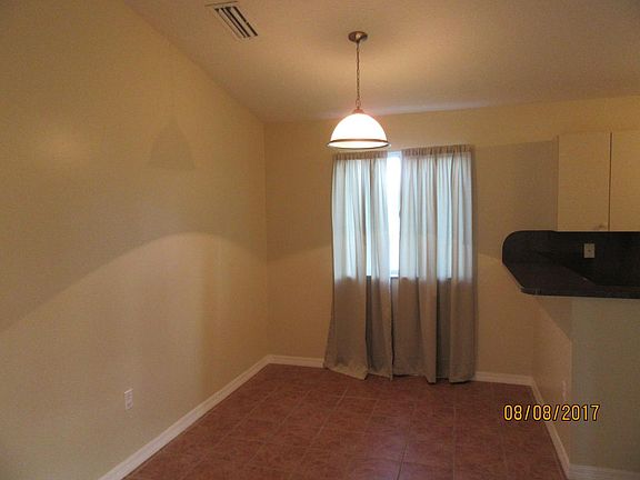 4th image of 1250 SE 29th St Unit 206