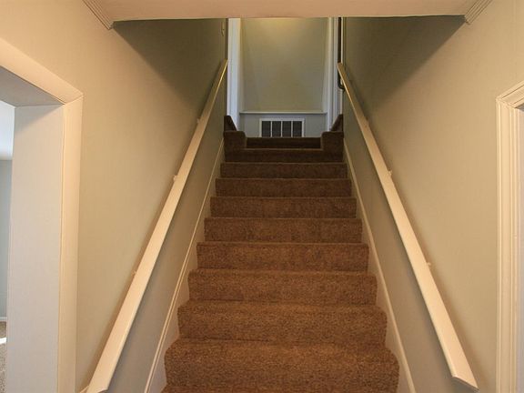 5th image of 505 NE 4th St