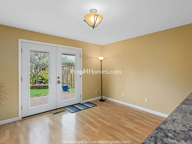 22340 SW Nottingham Ct — Photo 9