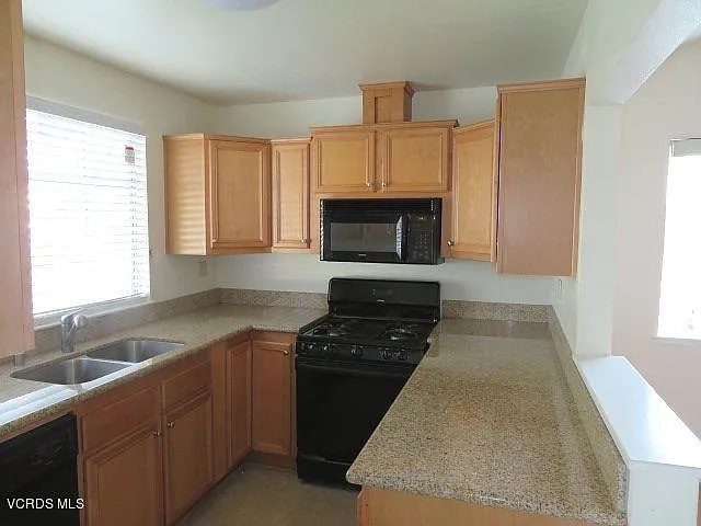 4509 E Vistapark Dr — Photo 4
