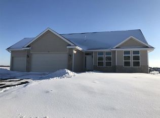1011 Benbrook Dr, Loves Park, IL 61111